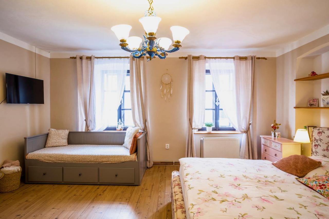 Rustic House V Luzickych Horach Appartement Jiřetín pod Jedlovou Buitenkant foto